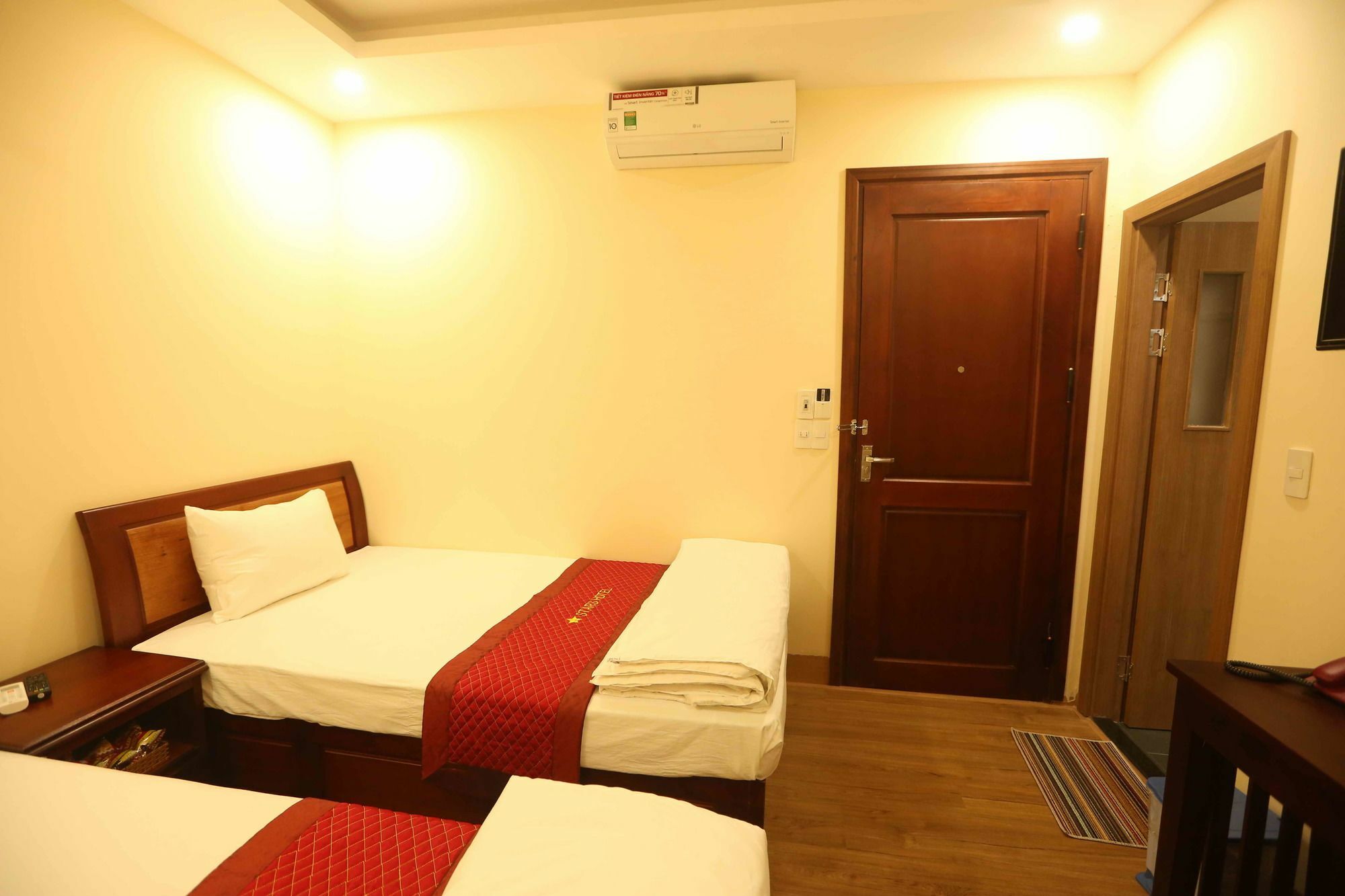Stars Hotel ดานัง ภายนอก รูปภาพ