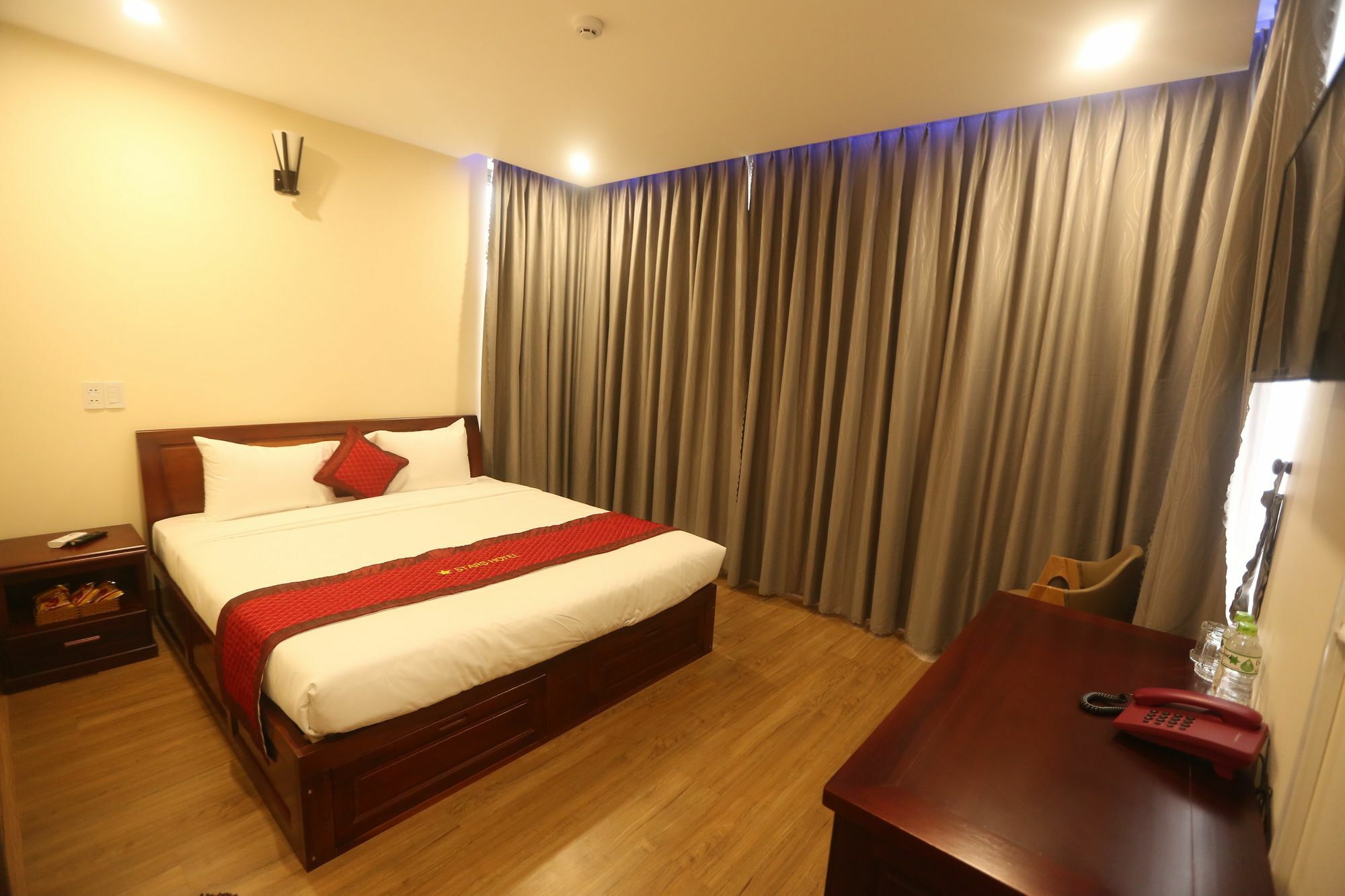 Stars Hotel ดานัง ภายนอก รูปภาพ